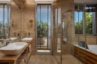 Thumbnail von Luxurious penthouse with rooftop swimming pool