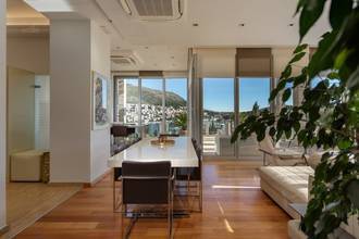 Thumbnail von Luxurious penthouse with rooftop swimming pool