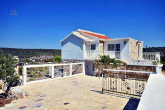Thumbnail von Haus mit schönem Meerblick auf einer ruhigen Insel bei Trogir