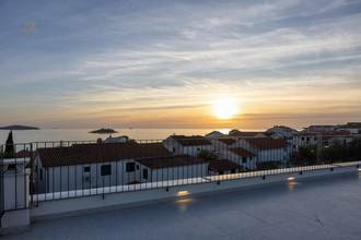 Thumbnail von Moderne Villa mit Swimmingpool, Dachterrasse und Meerblick