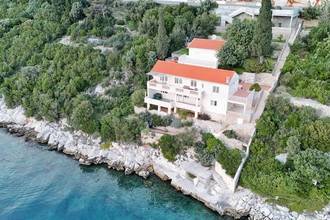 Thumbnail von Mediterranean villa in the first row to the seafront, Dubrovnik region