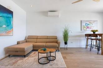 Thumbnail von Modern apartment directly on the sea - with community pool