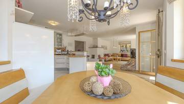 Thumbnail von Spacious single-family house in a dreamlike location