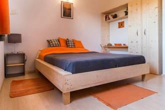 Thumbnail von House with a beautiful sea view in a small village on Pag