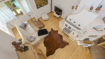 Thumbnail von Main residence with Kaiser view in sunny peaceful location