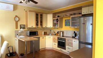 Thumbnail von Furnished apartment in the city center with sea view