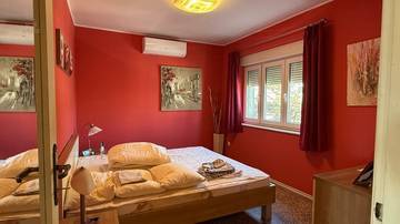 Thumbnail von Furnished apartment in the city center with sea view