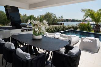 Thumbnail von Modern luxury villa directly by the sea, Zadar region