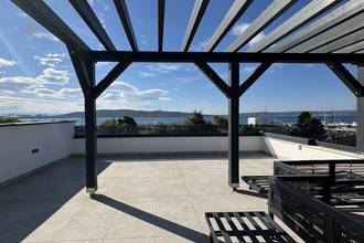Thumbnail von Penthouse with roof terrace and sea view