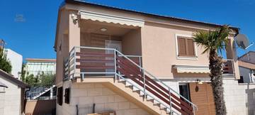 Thumbnail von House directly on the seafront