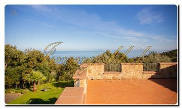 Thumbnail von North Sicily super villa on approximately 20,000 m² of land, park-like garden, view of the Aeolian Islands, olive groves, and a fantastic sea view.