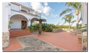 Thumbnail von Sicily noble house with a huge area, two building plots, and great sea views
