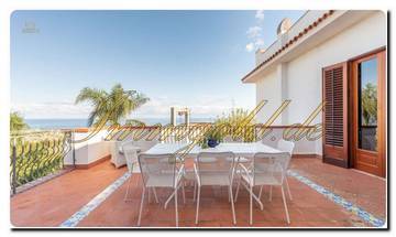 Thumbnail von Sicily noble house with a huge area, two building plots, and great sea views