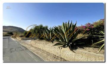 Thumbnail von Immogold South-Sicily SGS 26039 Experience Sicily's silent beauty; a dream estate with Mediterranean gardens and a spacious property