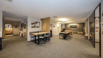 Thumbnail von Exclusive office in prime location with operator apartment