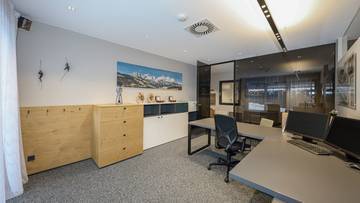 Thumbnail von Exclusive office in prime location with operator apartment