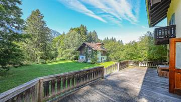 Thumbnail von Historic villa in idyllic location