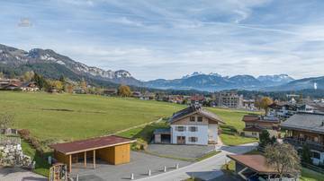 Thumbnail von Apartment building with a secondary residence in prime location