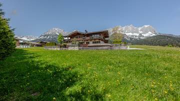 Thumbnail von Building plot in a dreamlike prime location with Kaiser view