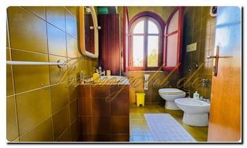 Thumbnail von Immogold Sicily impressive, large semi-detached house very close to the sea with six bedrooms, roof terrace, and Mediterranean gardens