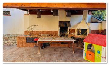 Thumbnail von Immogold Sicily impressive, large semi-detached house very close to the sea with six bedrooms, roof terrace, and Mediterranean gardens