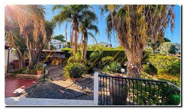 Thumbnail von Immogold Sicily impressive, large semi-detached house very close to the sea with six bedrooms, roof terrace, and Mediterranean gardens