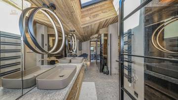 Thumbnail von Luxury penthouse with panoramic view in sunny top quiet location