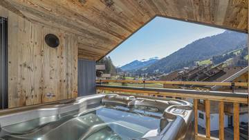 Thumbnail von Luxury penthouse with panoramic view in sunny top quiet location