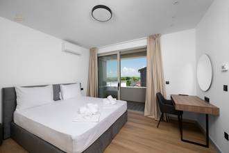 Thumbnail von Fully furnished semi-detached house with a pool, sea view, and high-quality furnishings – Privlaka