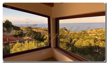Thumbnail von Immogold spacious, unmistakable villa in an excellent location with great sea view and four bedrooms located on the Ionian coast between Catania and Syracuse