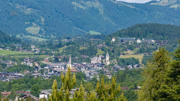 Thumbnail von Existing property with potential in a prominent top location on Bichlalm