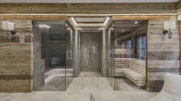 Thumbnail von Villa of the superlatives in central location