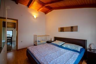 Thumbnail von House on a quiet island near Trogir by the sea