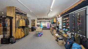 Thumbnail von Spacious commercial space in the heart of the village center