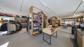 Thumbnail von Spacious commercial space in the heart of the village center