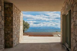 Thumbnail von Modern villa with pool near the sea