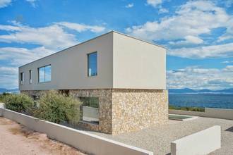 Thumbnail von Modern villa with pool near the sea