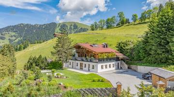 Thumbnail von Historic estate in new shine in unique prime location