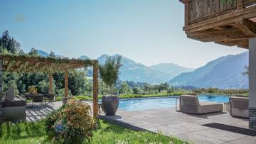 Thumbnail von Exclusive property in a dreamlike peaceful location with panoramic view