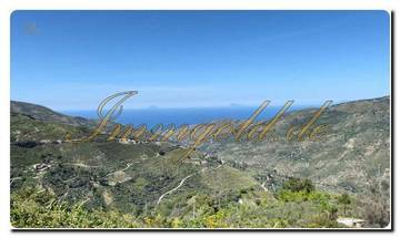 Thumbnail von Charming-looking house in the greenery with an interesting view of the sea and the Aeolian Islands