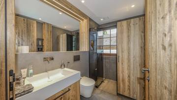 Thumbnail von Luxury apartment with pool in a prime central location