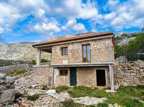 Thumbnail von Mediterranean house for completion