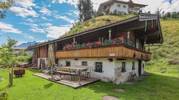 Thumbnail von Historic farmhouse with a recreational residence