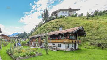 Thumbnail von Historic farmhouse with a recreational residence