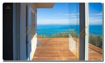Thumbnail von Chic, elegant, impressive villa with a pool and great panoramic view in Capo d’Orlando is looking for a new owner.