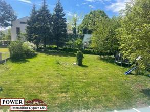 Thumbnail von Single or two-family house in a central quiet location - your new home!