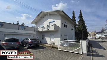 Thumbnail von Single or two-family house in a central quiet location - your new home!