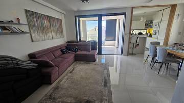 Thumbnail von Modern penthouse with roof terrace and panoramic sea view