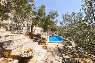 Thumbnail von Villa with swimming pool, sea view, and olive grove, Rogoznica region