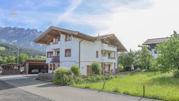 Thumbnail von Apartment building with Kaiser view directly at the golf course